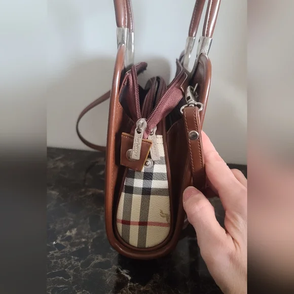 Handbag - Picture 6 of 8